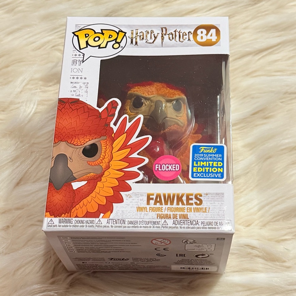 Funko Pop Harry Potter flocked Fawkes exclusive